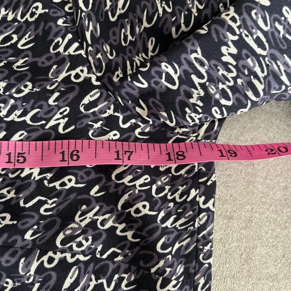 [S]CAbi Navy “Love” Print LS Scoop Neck Blouse - Picture 5 of 8